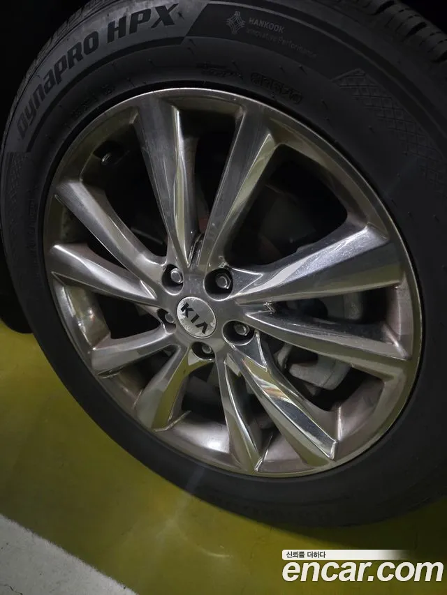 Kia Carnival 2018 thumb 3