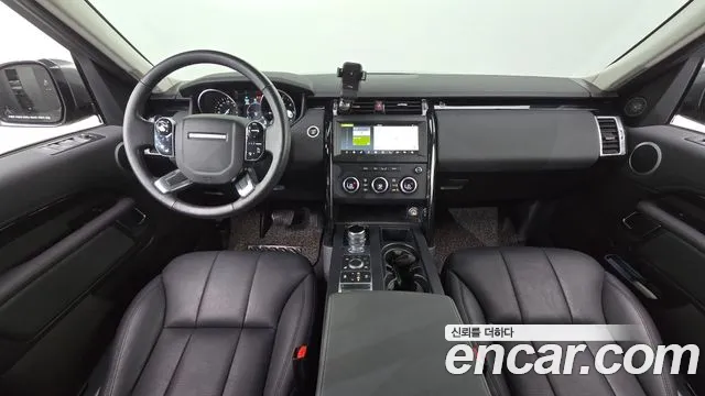 Land Rover Discovery 2019 thumb 12