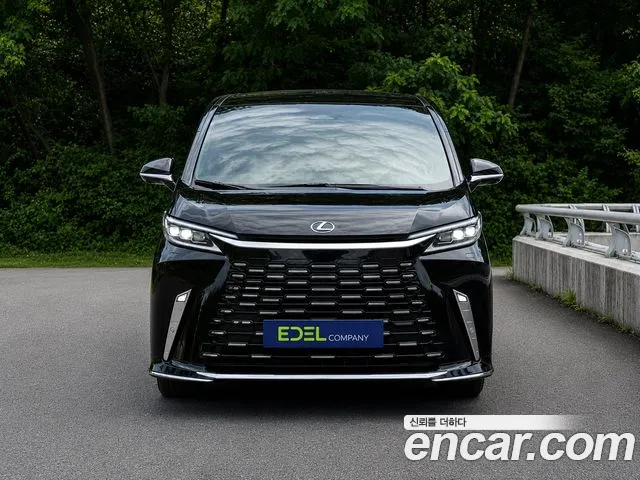 Lexus LM 2024 thumb 9