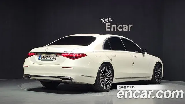 Mercedes-Benz S-Класс 2023 thumb 4