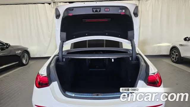 Mercedes-Benz S-Класс 2023 thumb 6