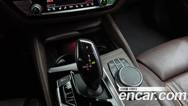 BMW 5 серии 2020 thumb 2