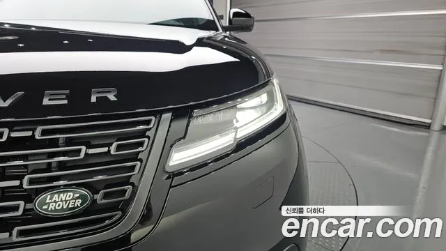 Land Rover Range Rover Velar 2026 thumb 12