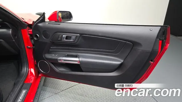 Ford Mustang Mach-E 2018 thumb 7