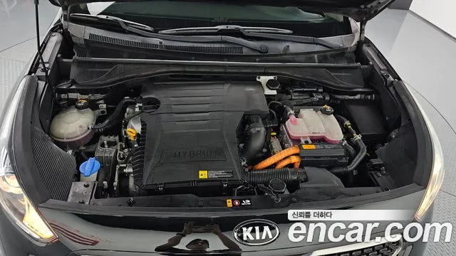 Kia Niro 2016 thumb 12