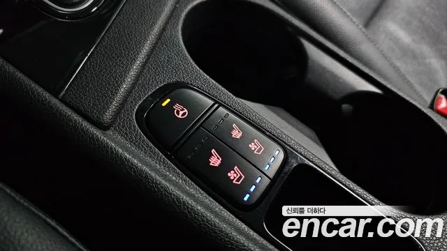 Kia Niro 2016 thumb 11