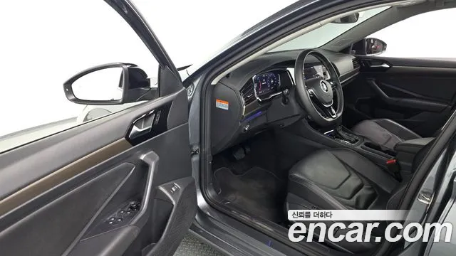 Volkswagen Jetta 2021 thumb 12