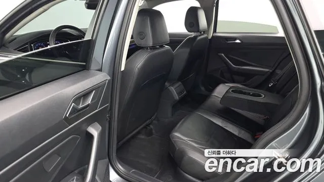 Volkswagen Jetta 2021 thumb 10