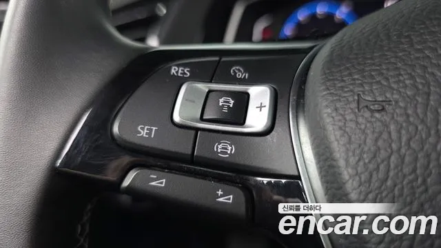 Volkswagen Jetta 2021 thumb 3