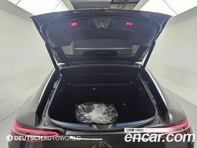 Mercedes-Benz AMG GT 2021 thumb 4