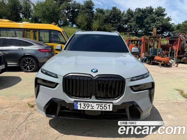 BMW X7 2026 thumb 8