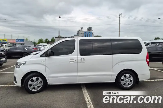 Hyundai Starex 2019 thumb 12