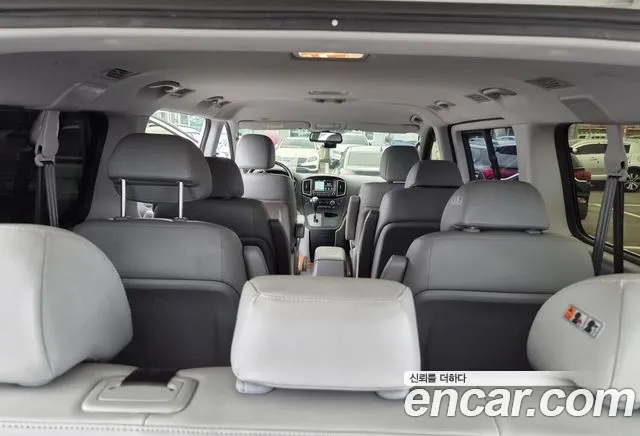 Hyundai Starex 2019 thumb 10