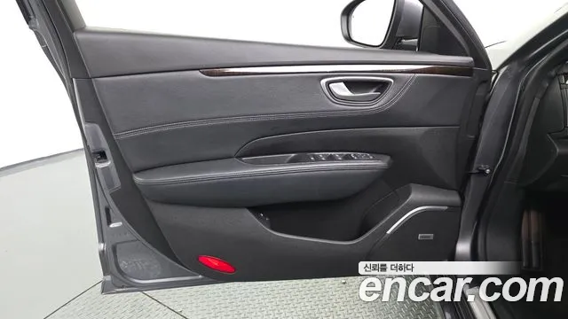Renault Megane 2016 thumb 9