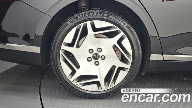 Genesis G90 2022 thumb 4