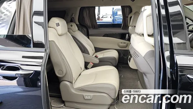 Kia Carnival 2025 thumb 7