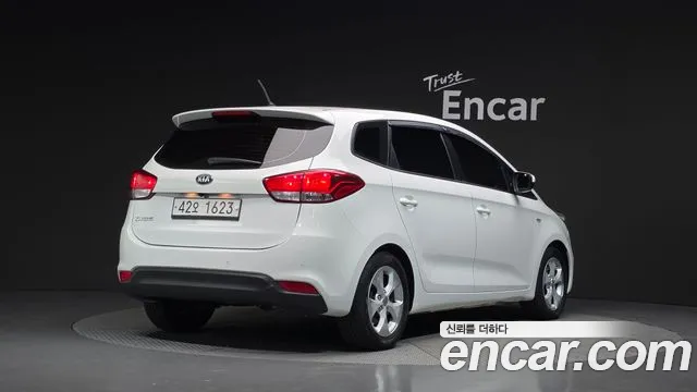 Kia Carens 2013 thumb 5