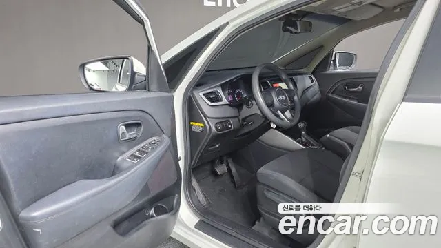 Kia Carens 2013 thumb 3