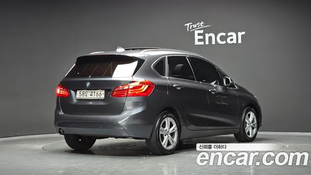 BMW 2 серии 2016 thumb 9