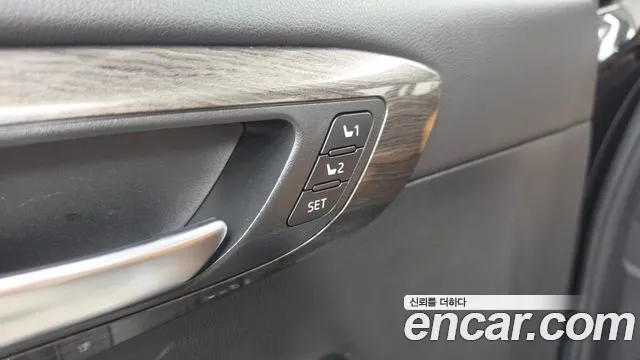 Toyota Highlander 2025 thumb 4