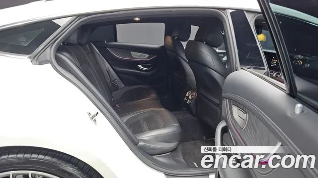 Mercedes-Benz AMG GT 2023 thumb 3