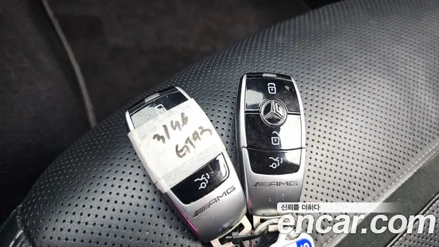Mercedes-Benz AMG GT 2023 thumb 2