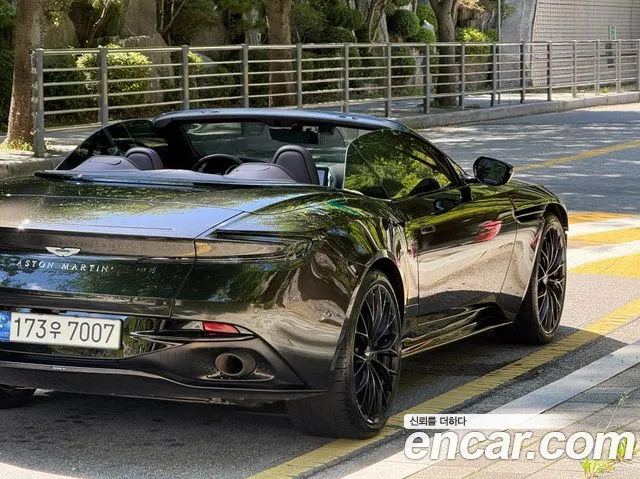 Astonmartin DB11 2023 thumb 11