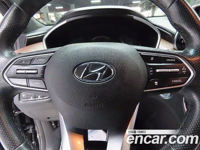 Hyundai Santa Fe 2019 thumb 12