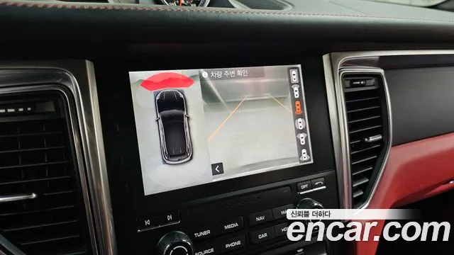 Porsche Macan 2018 thumb 6