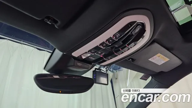 Porsche Macan 2018 thumb 9