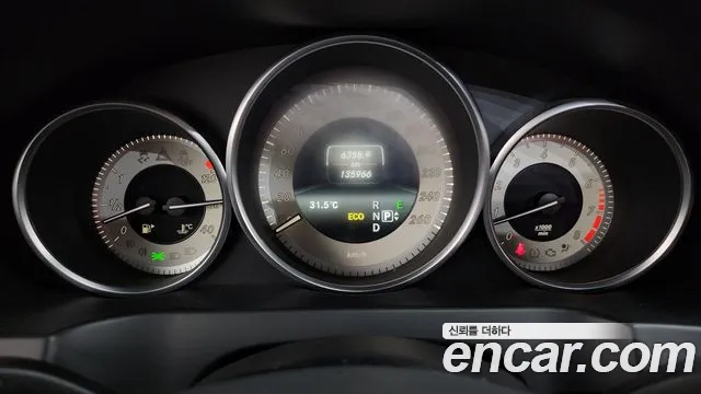 Mercedes-Benz E-Класс 2015 thumb 5