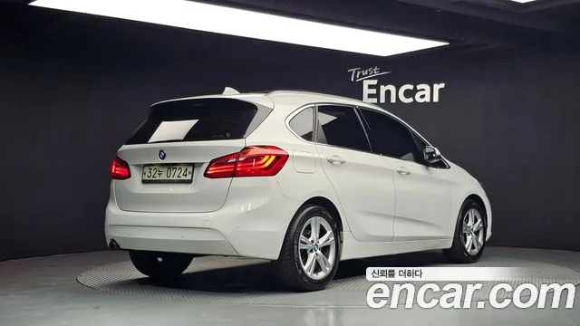 BMW 2 серии 2015 thumb 3