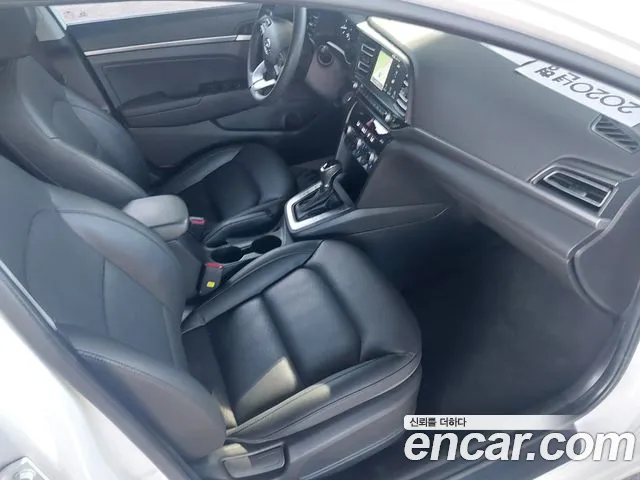 Hyundai Avante 2019 thumb 4