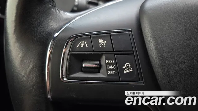 Maserati Levante 2018 thumb 3