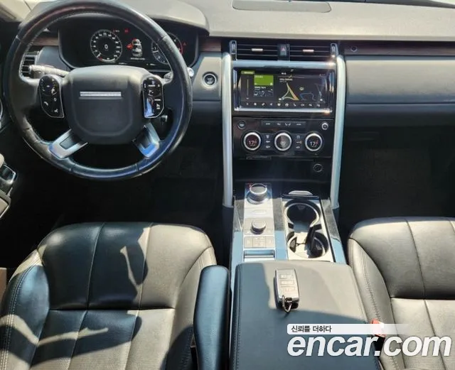 Land Rover Discovery 2019 thumb 7