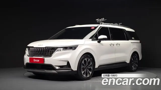 Kia Carnival 2023 thumb 8