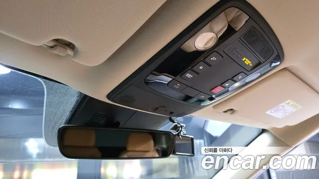 Kia Carnival 2023 thumb 9