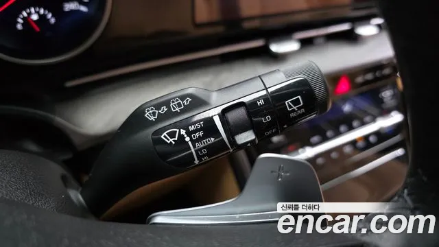 Kia Carnival 2023 thumb 10