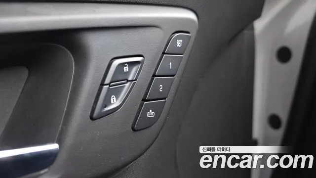 Chevrolet Malibu 2017 thumb 2