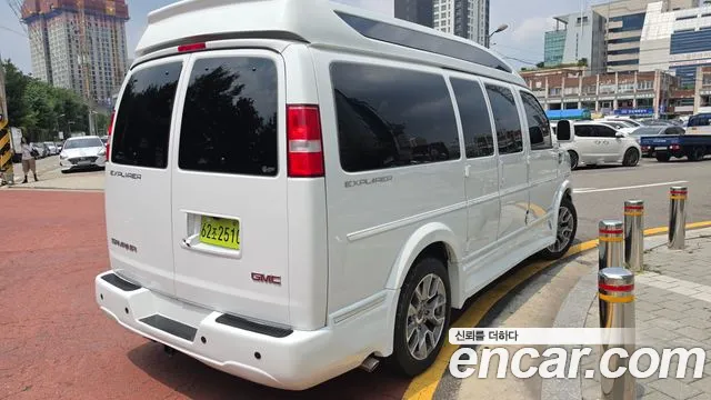 GMC Savana 2023 thumb 4