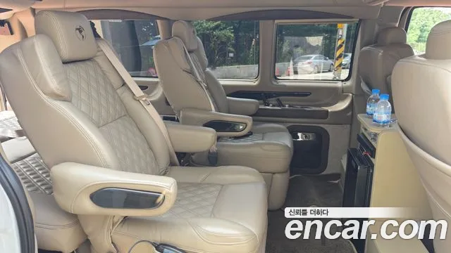 GMC Savana 2023 thumb 7
