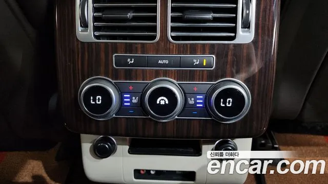 Land Rover Range Rover 2016 thumb 5