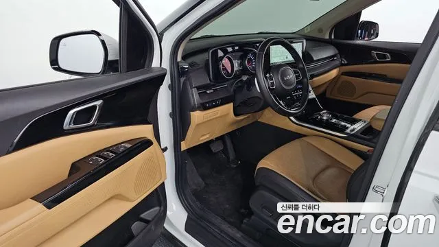Kia Carnival 2022 thumb 3