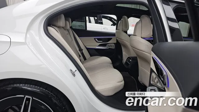 Mercedes-Benz E-Класс 2026 thumb 11