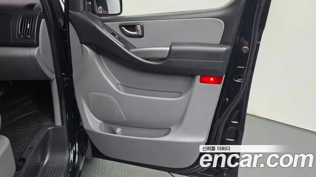 Hyundai Starex 2019 thumb 7