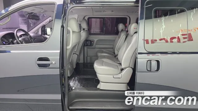 Hyundai Starex 2019 thumb 8
