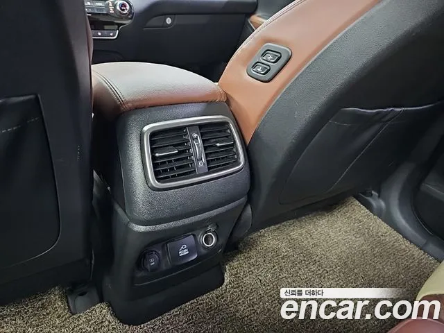 Kia Sorento 2016 thumb 8