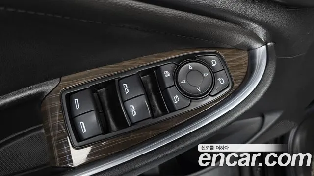 Chevrolet Malibu 2021 thumb 4