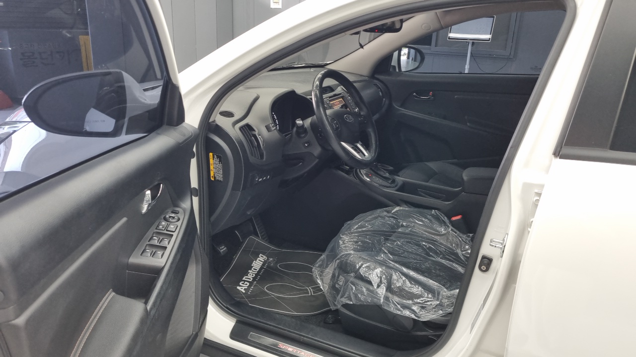 Kia Sportage 2011 thumb 10