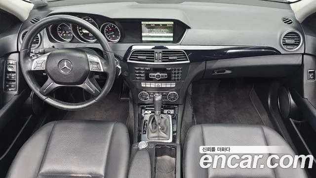 Mercedes-Benz C-Класс 2012 thumb 10